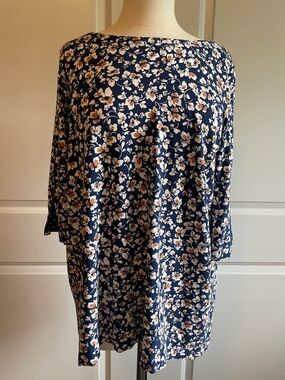 J. Jill Wearever Navy Floral Boatneck Tunic  Size MP